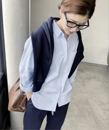 Spick & Span 옥스 베이직 펄 버튼 셔츠 색스 블루