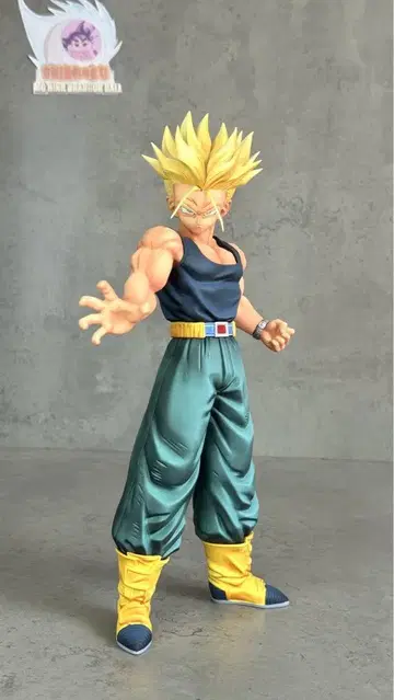 트렁크스 드래곤볼 리페인트 피규어