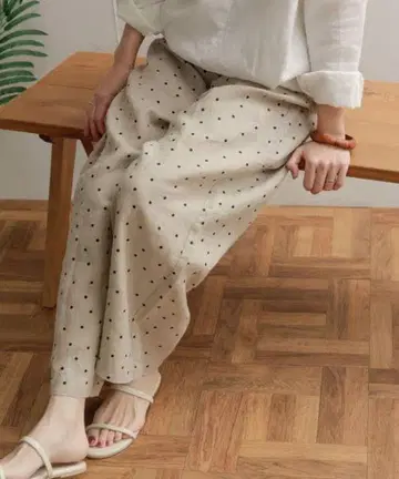 URBAN RESEARCH DOORS 린넨 도트 이지 팬츠