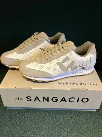 미사용 새상품 상가치오 반시 콜라보 한정판 가죽 스니커즈