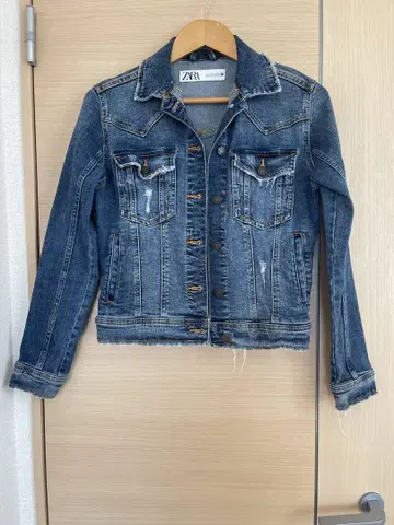 ZARA 데님 자켓 S 사이즈 새상품급