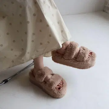 시마무라 퍼 샌들 베이지 L 사이즈