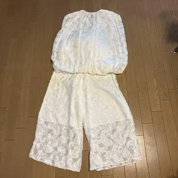 유나 화이트 레이스 셋업