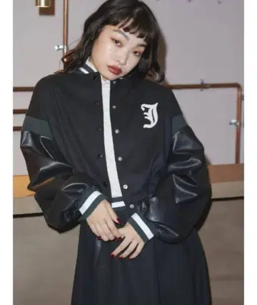 jouetie 바시티 자켓