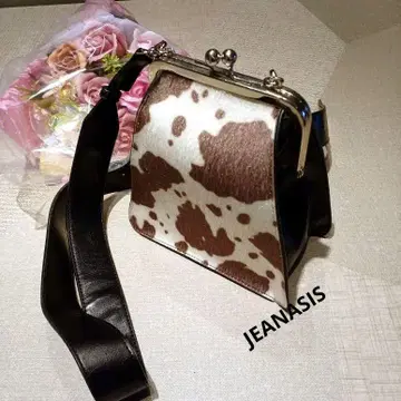 컨디션 최상 JEANASIS 소 패턴 가마구치 숄더백 지나시스
