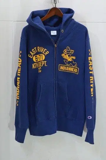 BUDDY x CHAMPION 지퍼 후드티