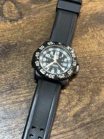 LUMINOX 손목시계