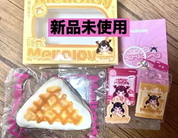 [새상품] mellojoy 스퀴즈 크림 와플 삼각형