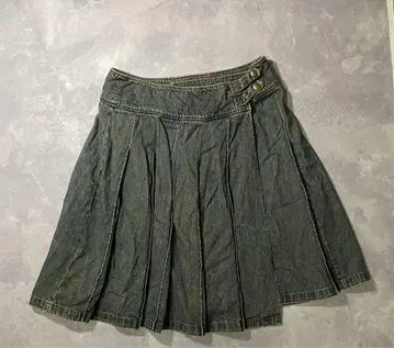 grunge pleats skirt