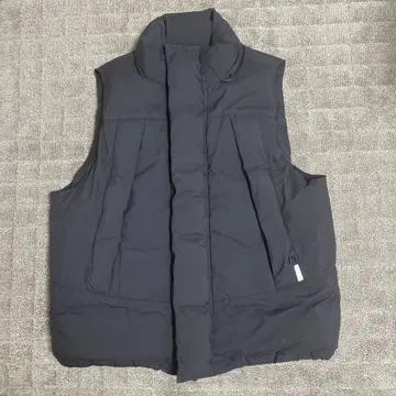 DAIWA PIER39 INFINIUM FIELD DOWN VEST 블랙