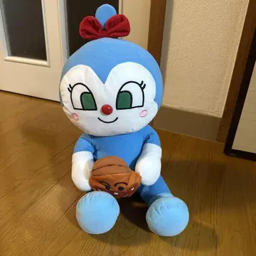 파란색 캐릭터 봉제 인형
