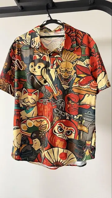 일본풍 캐릭터 패턴 반팔 셔츠 3XL 사이즈