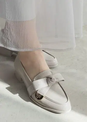 RANDA 모노그램 리본 로퍼 그레이 LL