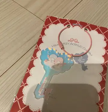 Fancy Sanrio characters 키키라라 키참 참