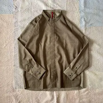[거의 새상품] YANTOR 셔츠
