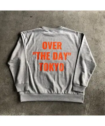 OVER 'THE DAY' TOKYO 맨투맨