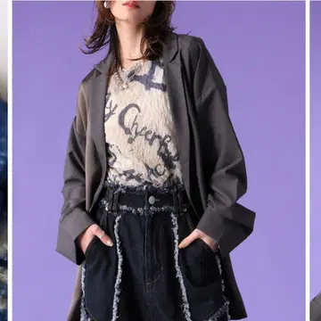 안티카/OWNth 페인트 영문 긴팔 풀오버 베이지