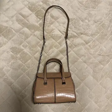 ZARA 체인 숄더백 미사용 새상품!