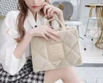 [ 미사용 ] Rady 퍼 퀼팅 토트백 완판템!