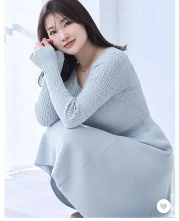 [ 새상품급 ] overE A라인 니트 원피스 페일 블루