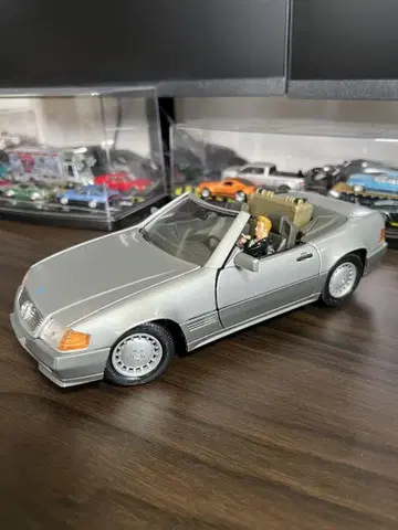 Mercedes-Benz SL500 오픈카 1/18