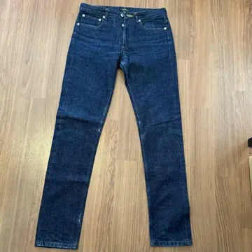 A.P.C. 프티 뉴 스탠다드 청바지