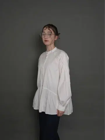 [ 새상품 ] ClaSTEllaR TAIL BLOUSE 클래스텔라