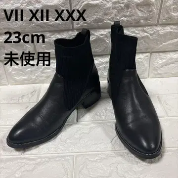 [ 미사용 ] 세븐틴엘르 VII XII XXX 니트 부츠 양말 S