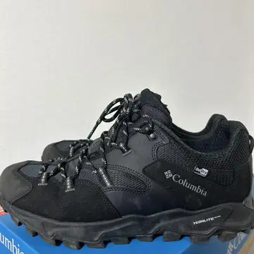 컬럼비아 YI0238 세이버 27.5cm 와이드