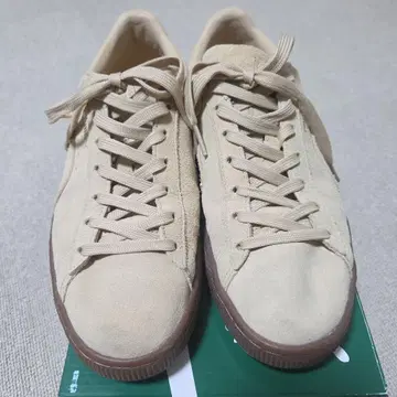 Puma Suede 베이지 스니커즈