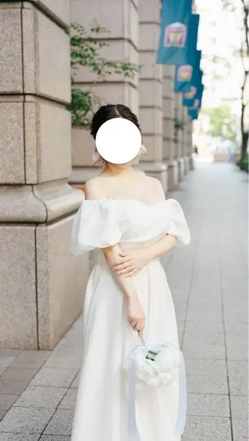 엘레강트 오프숄더 웨딩 드레스 촬영