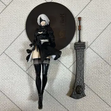 NieR 10주년 기념 복권 B상 2B 동상 피규어 백수의 검왕