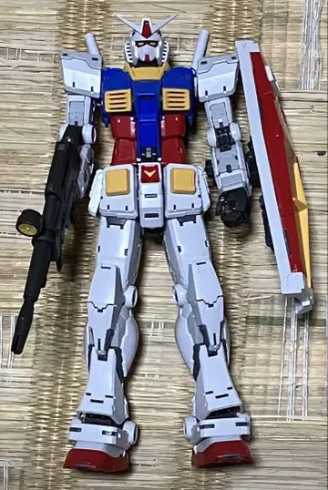 조립 완료 RG 건담 ver.2.0