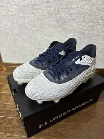 언더아머 UA 야드 마이크로팁스 TPU 3.0 26.5cm