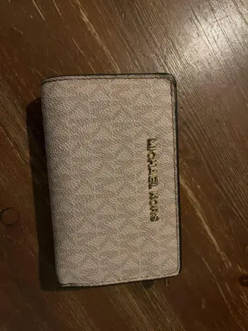 마이클코어스 MICHAELKORS 지갑