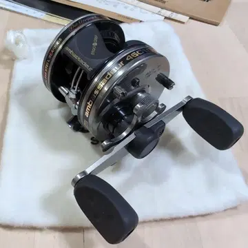 Ambassadeur 4601C Gunnar 베이트 낚시릴