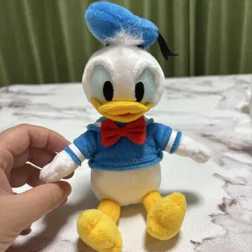 도널드 덕 봉제 인형 키체인 포함