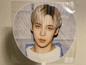 ATEEZ 에이티즈 아치즈 윤호 공식 부채