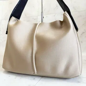 [ 새상품급 ] kawakawa 카와카와 웨트 원 숄더 토트 가죽