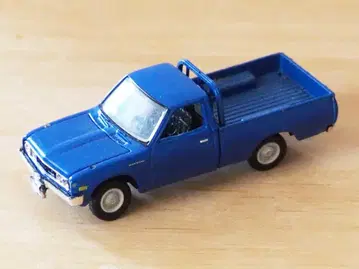 M2 MACHINES 1973 Datsun Truck 다트선 트럭