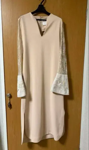 마메 쿠로고시 자수 원피스