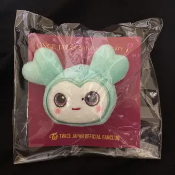 TWICE 미블리 봉제 인형 배치