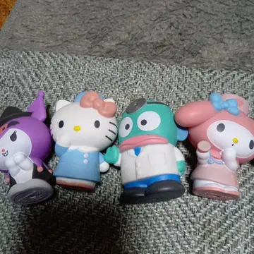 산리오 캐릭터즈 프렌즈 4 헬로키티 소프트 비닐