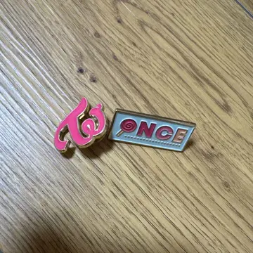 TWICE ONCE 핀 배지 2개 세트