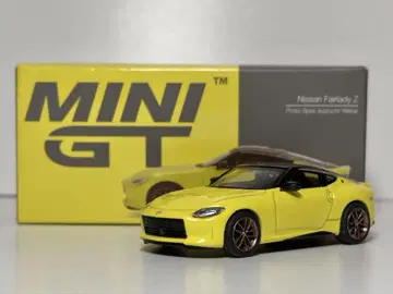 MINIGT 닛산 페어레이디Z Proto Spec 노랑
