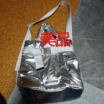 OUTDOOR PRODUCTS 실버 숄더백 아웃도어 프로덕츠