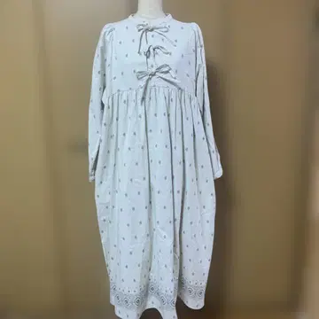 긴팔 도트 무늬 롱 원피스