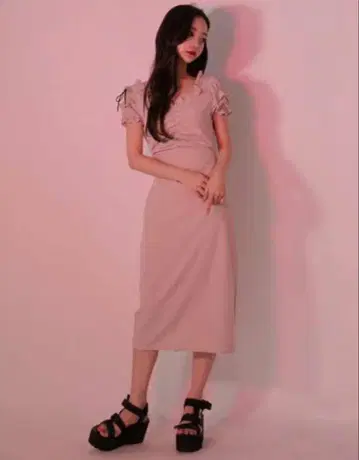 melt the lady 드로스트 펜슬 맥시 원피스