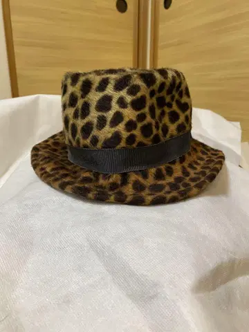 NEW YORK 레오파드 무늬 펠트 리본 포함 햇 뉴욕 HAT