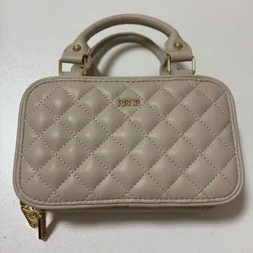 FURFUR 퍼 퀼팅 폰 홀더 BEG 베이지